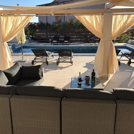 In Okrug Gornji With Balcony, Air Conditioning, Wifi, Dishwasher 5048-1 Apartment