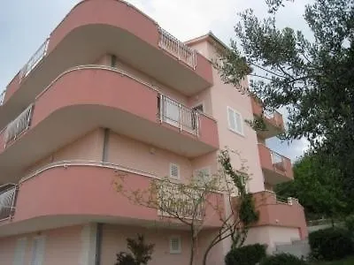 In Okrug Gornji With Balcony, Air Conditioning, Wifi, Dishwasher 5048-1